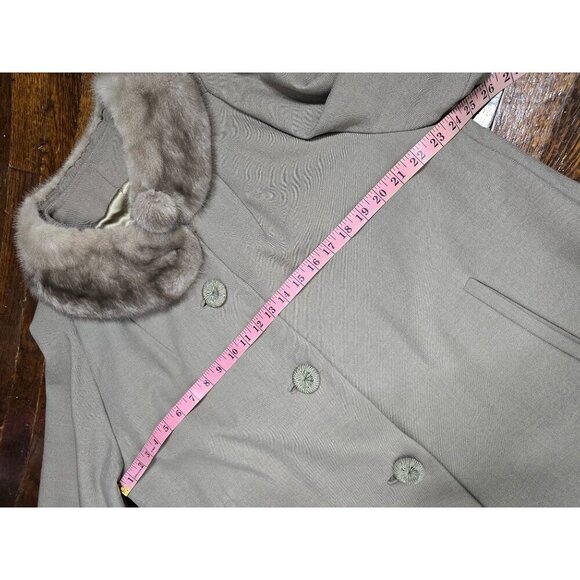Vintage 1960s Swing Coat with Real Fur Collar - Picture 8 of 16